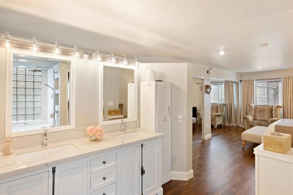 Elegant Beach Living, Just Blocks To The Sand Huntington Beach Exterior foto