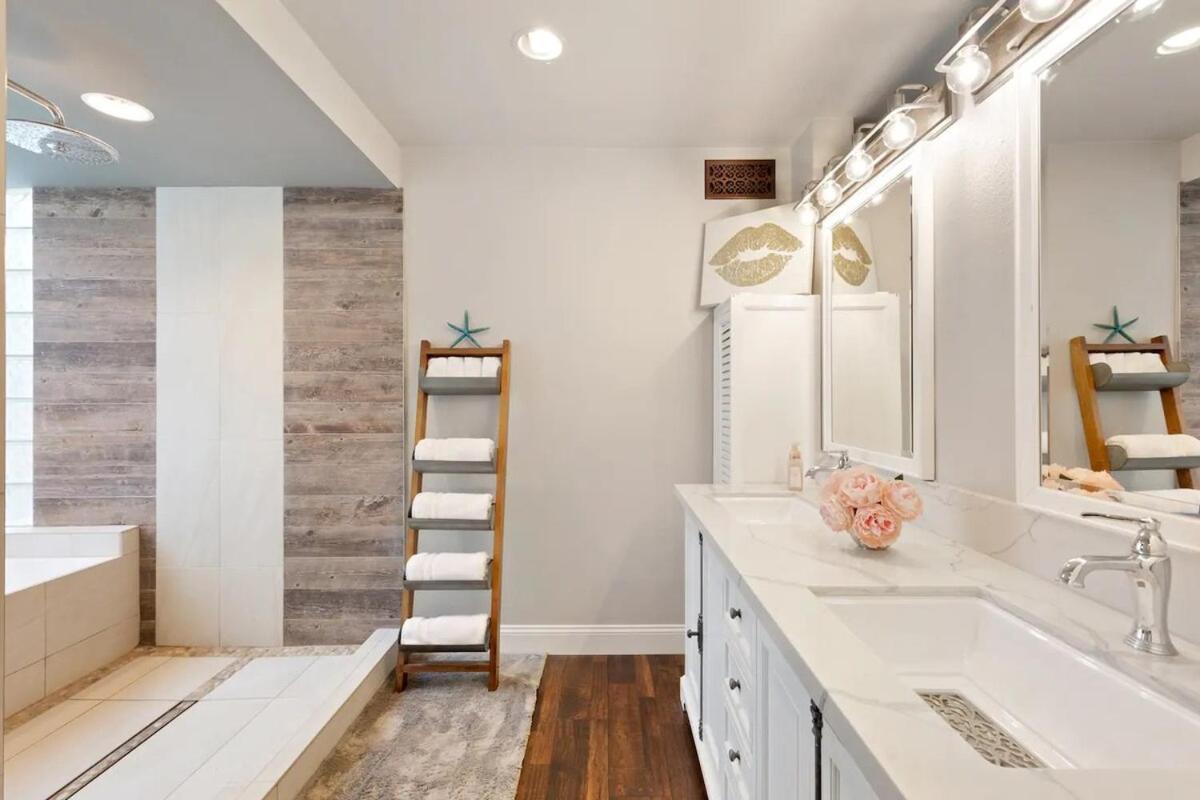 Elegant Beach Living, Just Blocks To The Sand Huntington Beach Exterior foto