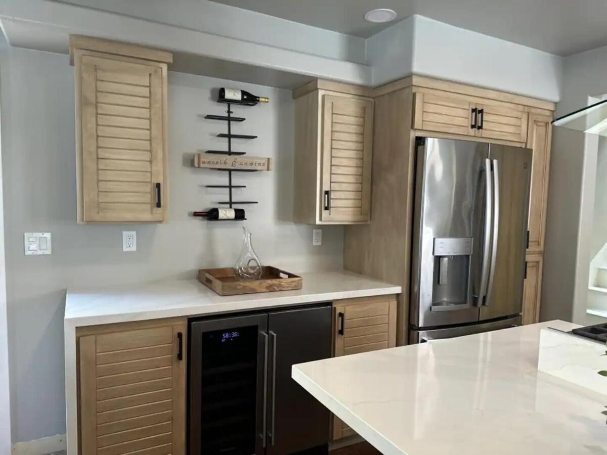 Elegant Beach Living, Just Blocks To The Sand Huntington Beach Exterior foto